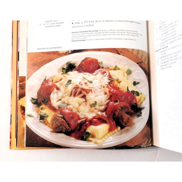 Pillsbury One Dish Meals Cookbook 1999 HB Casseroles Skillet Dishes Slow Cooker - Picture 7 of 11